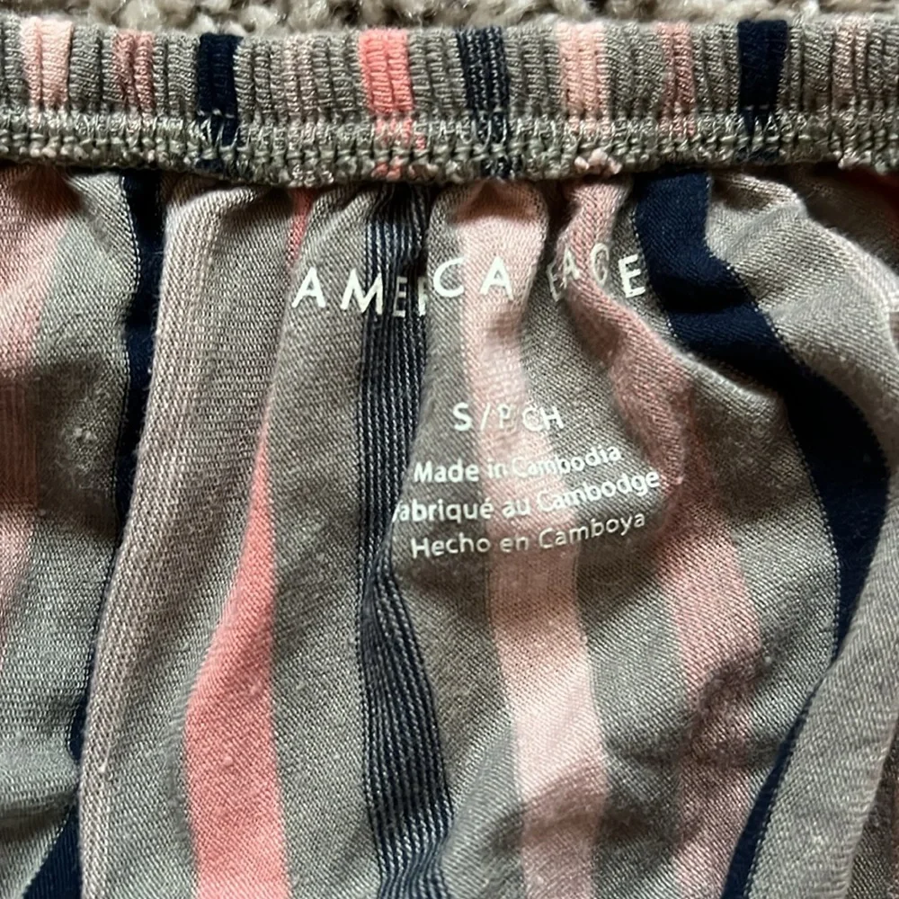 American Eagle Ruffle Bubble Top - Picture 2 of 6